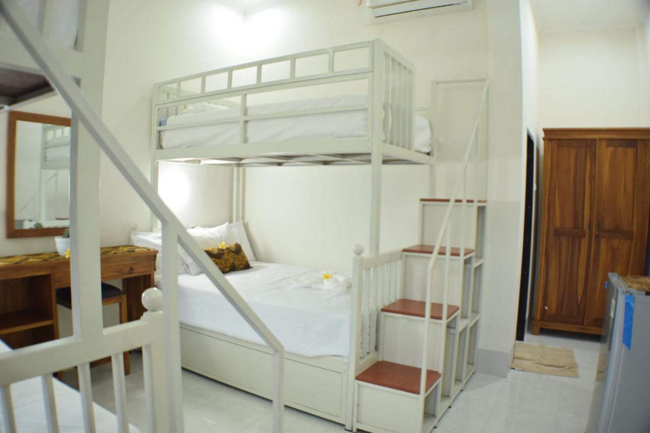 Kj Inn Homestay Senggigi Exterior foto