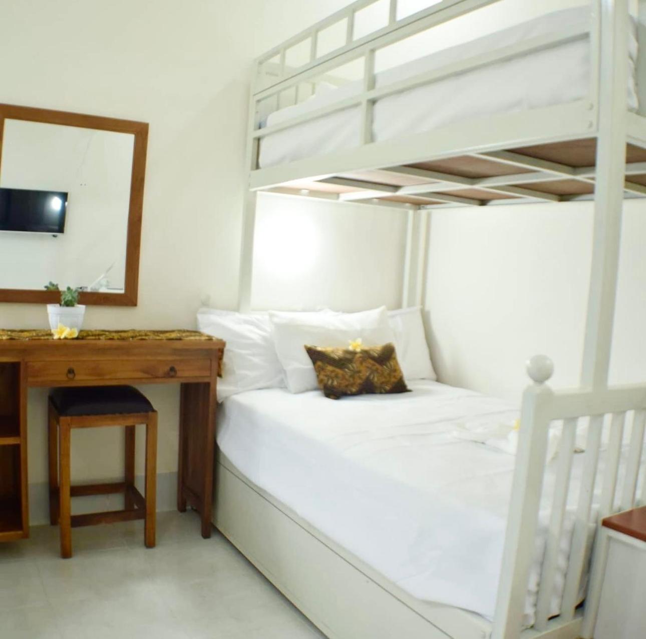 Kj Inn Homestay Senggigi Exterior foto