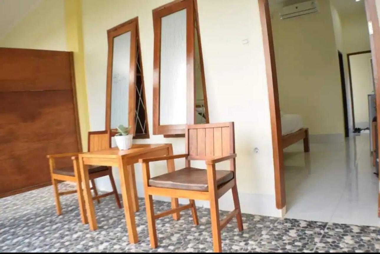 Kj Inn Homestay Senggigi Exterior foto